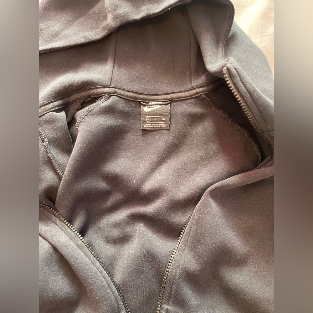 Nike tech fleece zip up in size small
